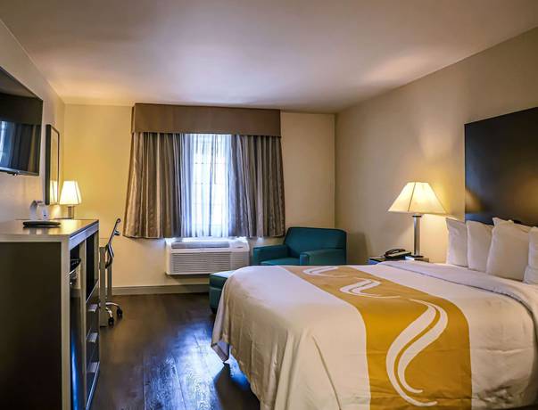 Imagen de la habitación del Hotel Quality Inn and Suites Camarillo - Oxnard. Foto 10