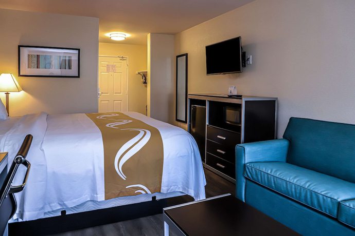 Imagen de la habitación del Hotel Quality Inn and Suites Camarillo - Oxnard. Foto 13