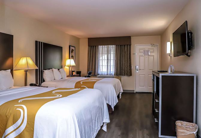 Imagen de la habitación del Hotel Quality Inn and Suites Camarillo - Oxnard. Foto 14