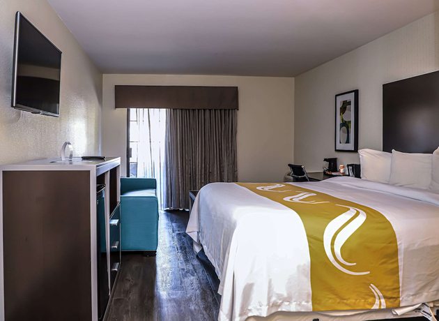 Imagen de la habitación del Hotel Quality Inn and Suites Camarillo - Oxnard. Foto 16