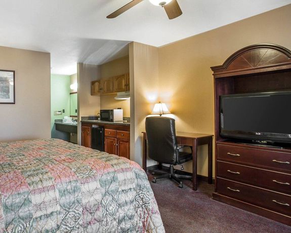Imagen de la habitación del Hotel Quality Inn and Suites Cameron Park Shingle Springs. Foto 15