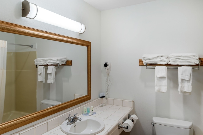 Imagen de la habitación del Hotel Quality Inn and Suites Capitola By The Sea. Foto 12