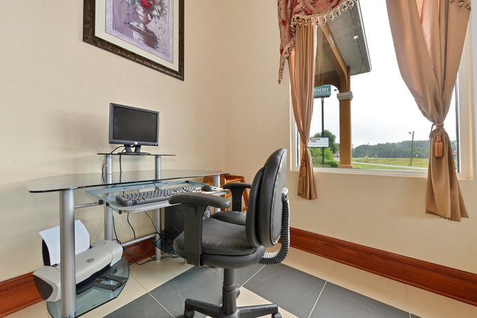 Imagen de los interiores del Hotel Quality Inn and Suites, Cartersville. Foto 16