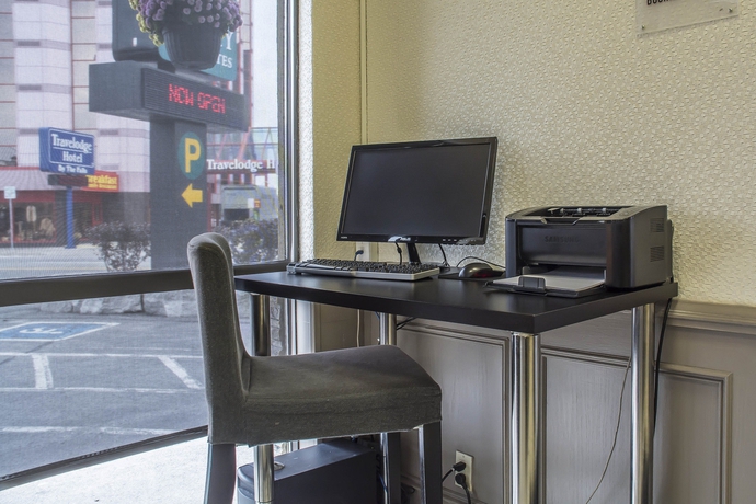 Imagen de los interiores del Hotel Quality Inn and Suites, Cataratas del Niagara. Foto 14