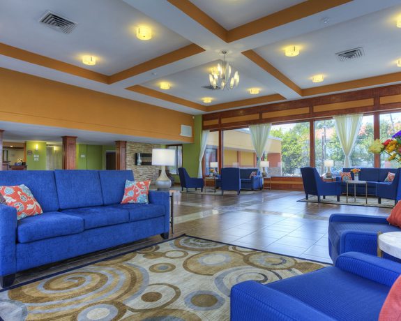 Imagen de los interiores del Hotel Quality Inn and Suites, Chattanooga. Foto 18