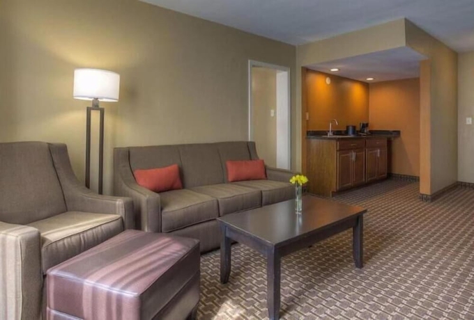 Imagen de los interiores del Hotel Quality Inn and Suites Chattanooga-East Ridge. Foto 19
