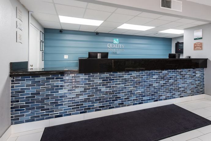Imagen de los interiores del Hotel Quality Inn and Suites, Cincinnati. Foto 19