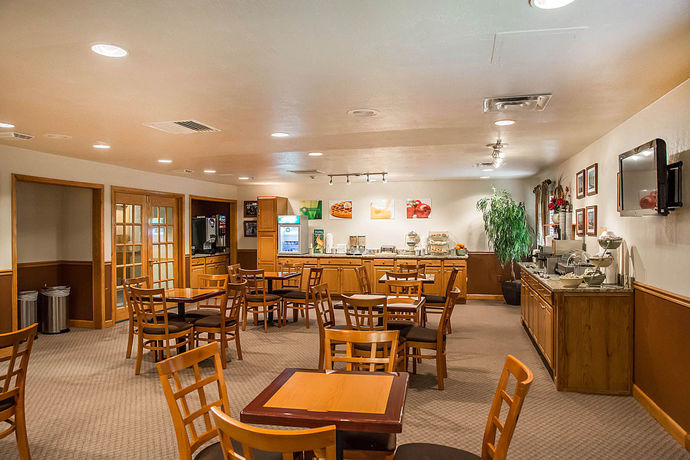 Imagen del bar/restaurante del Hotel Quality Inn and Suites Cincinnati I-275. Foto 3