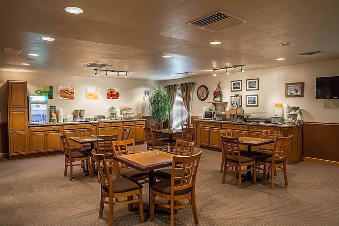 Imagen del bar/restaurante del Hotel Quality Inn and Suites Cincinnati I-275. Foto 4