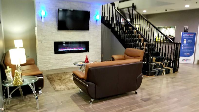Imagen de los interiores del Hotel Quality Inn and Suites Cincinnati Sharonville. Foto 16