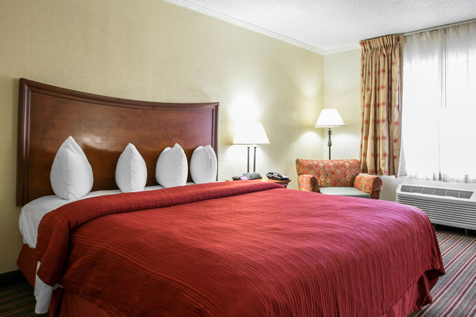 Imagen de la habitación del Hotel Quality Inn and Suites Civic. Foto 9
