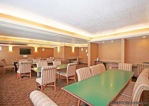 Imagen general del Hotel Quality Inn and Suites Coliseum. Foto 2