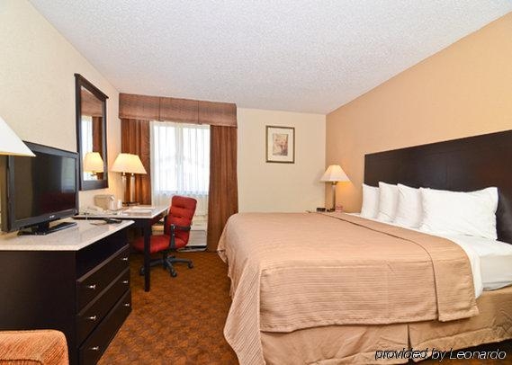 Imagen general del Hotel Quality Inn and Suites Coliseum. Foto 7