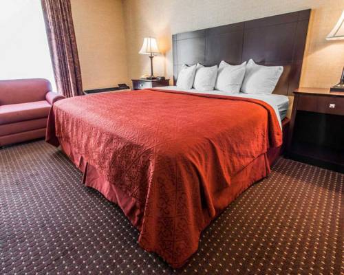 Imagen de la habitación del Hotel Quality Inn and Suites Conference Center Across From Casino. Foto 3
