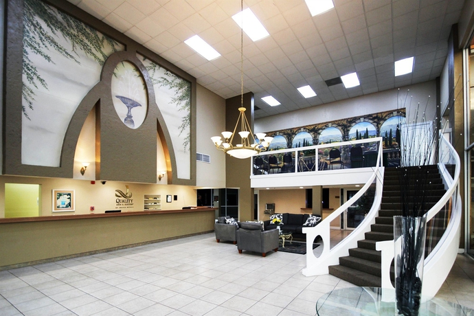 Imagen de los interiores del Hotel Quality Inn and Suites Conference Center. Foto 10