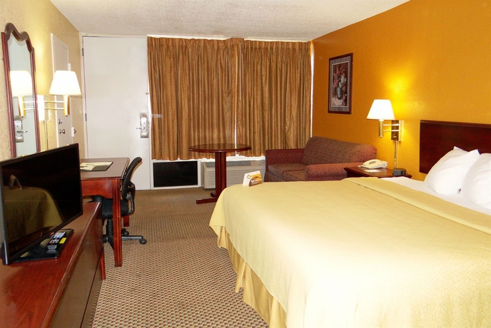 Imagen de la habitación del Hotel Quality Inn and Suites Conference Center. Foto 4