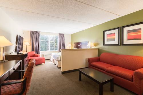 Imagen de la habitación del Hotel Quality Inn and Suites Conference Center. Foto 3