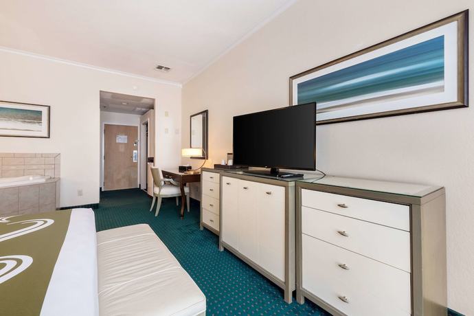 Imagen de la habitación del Hotel Quality Inn and Suites Conference Center, Winter Haven. Foto 2
