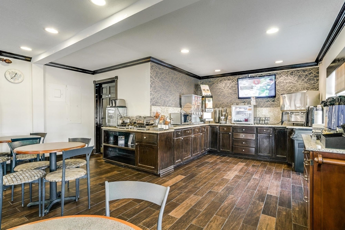 Imagen del bar/restaurante del Hotel Quality Inn and Suites Dallas - Cityplace. Foto 2