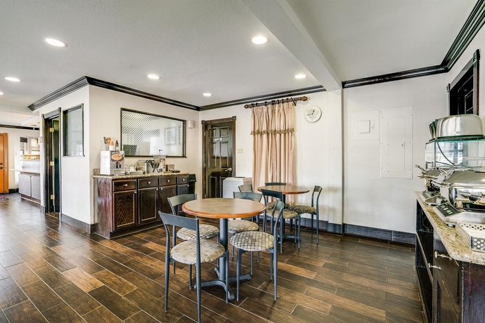 Imagen del bar/restaurante del Hotel Quality Inn and Suites Dallas - Cityplace. Foto 3