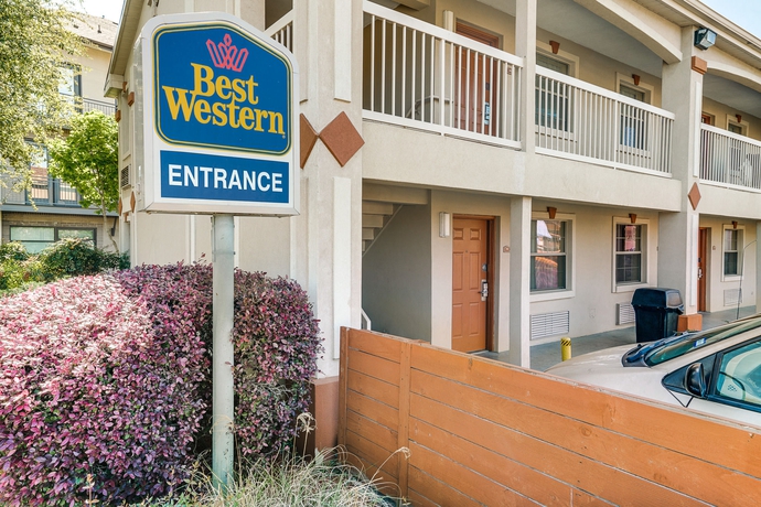 Imagen de los exteriores del Hotel Quality Inn and Suites Dallas - Cityplace. Foto 10