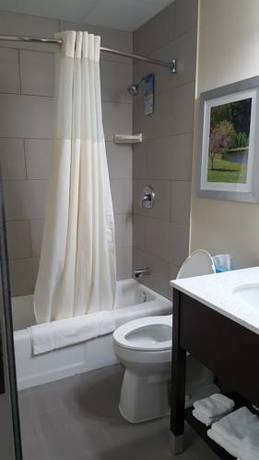 Imagen de la habitación del Hotel Quality Inn and Suites Danbury Near University. Foto 5