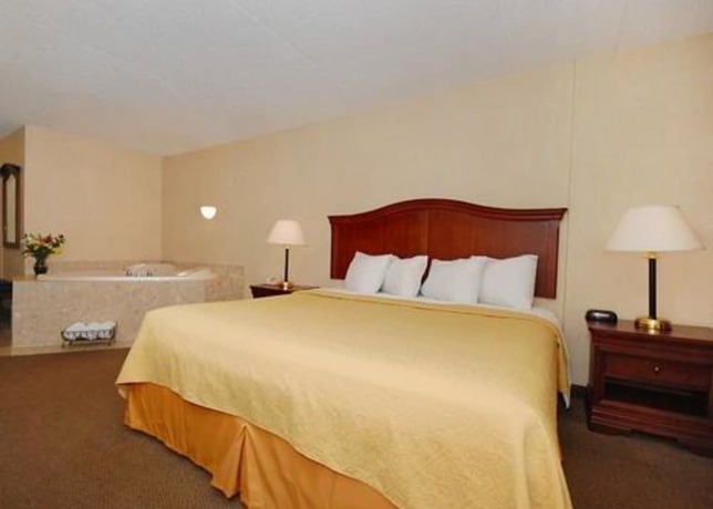 Imagen de la habitación del Hotel Quality Inn and Suites Danville. Foto 4