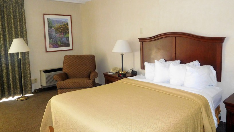 Imagen de la habitación del Hotel Quality Inn and Suites Danville. Foto 7