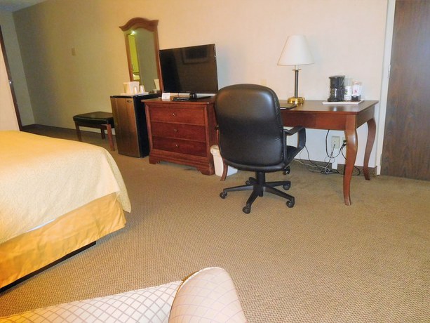 Imagen de la habitación del Hotel Quality Inn and Suites Danville. Foto 11