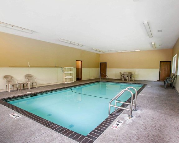 Imagen de la piscina del Hotel Quality Inn and Suites Davenport Near I-80. Foto 19