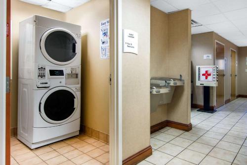 Imagen general del Hotel Quality Inn and Suites Decatur - Atlanta East. Foto 2