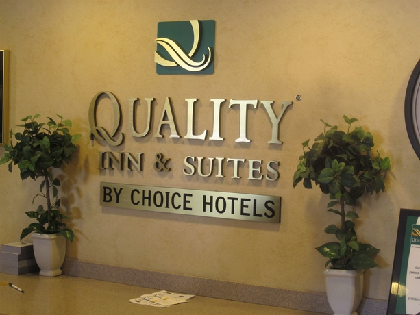 Imagen de los interiores del Hotel Quality Inn and Suites Denver International Airport. Foto 15