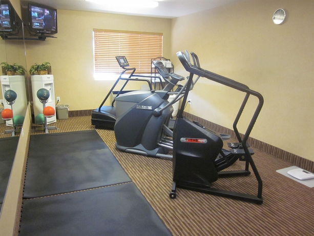 Imagen de los interiores del Hotel Quality Inn and Suites Denver International Airport. Foto 16