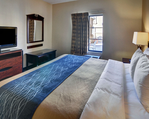 Imagen de la habitación del Hotel Quality Inn and Suites Dfw Airport South. Foto 6