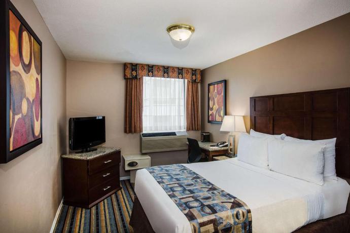 Imagen general del Hotel Quality Inn and Suites Downtown Vancouver. Foto 6