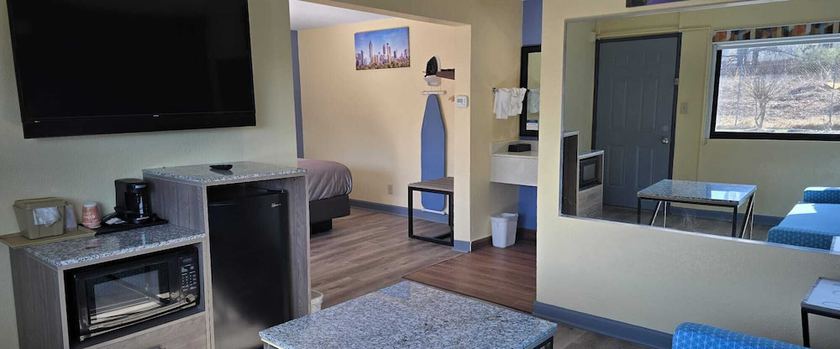 Imagen de la habitación del Hotel Quality Inn and Suites East Point - Atlanta Area. Foto 9