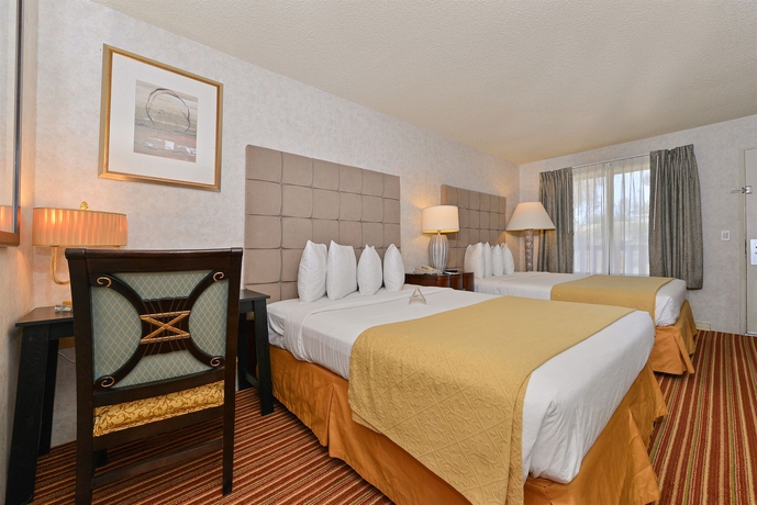 Imagen de la piscina del Hotel Quality Inn and Suites El Cajon San Diego East. Foto 16