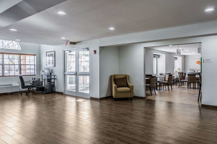 Imagen de los interiores del Hotel Quality Inn and Suites El Paso I-10. Foto 16