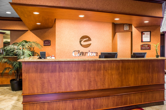 Imagen de los interiores del Hotel Quality Inn and Suites Fairgrounds. Foto 12