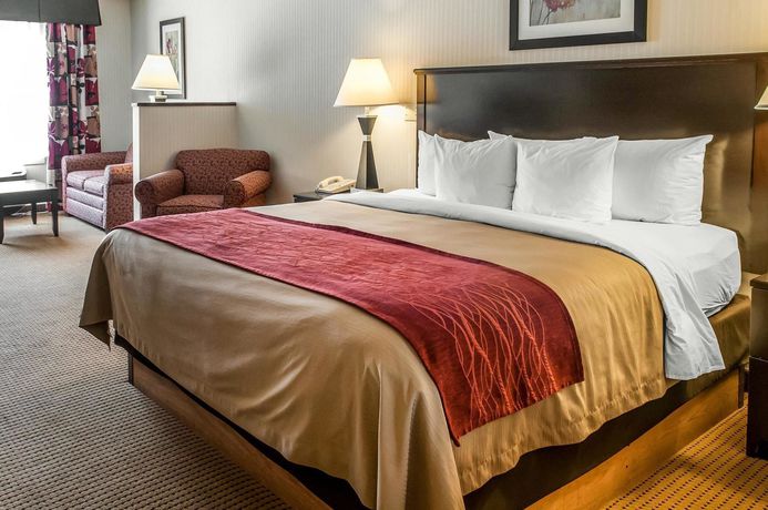 Imagen de los exteriores del Hotel Quality Inn and Suites Farmington. Foto 12