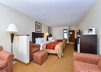 Imagen del bar/restaurante del Hotel Quality Inn and Suites Farmington. Foto 2