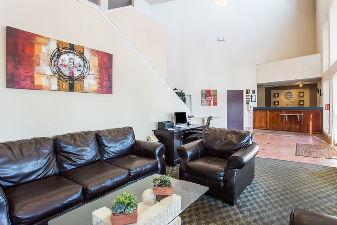 Imagen de los interiores del Hotel Quality Inn and Suites Fresno Northwest. Foto 11