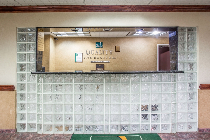 Imagen de los interiores del Hotel Quality Inn and Suites Ft. Jackson Maingate. Foto 16