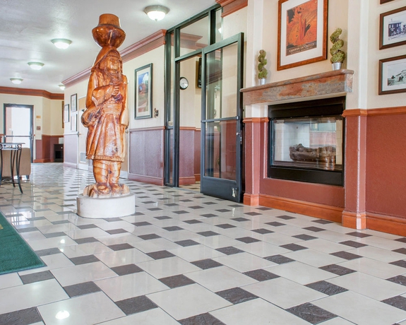 Imagen de los interiores del Hotel Quality Inn and Suites Gallup I-40 Exit 20. Foto 14