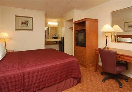 Imagen de la habitación del Hotel Quality Inn and Suites Gilroy. Foto 6