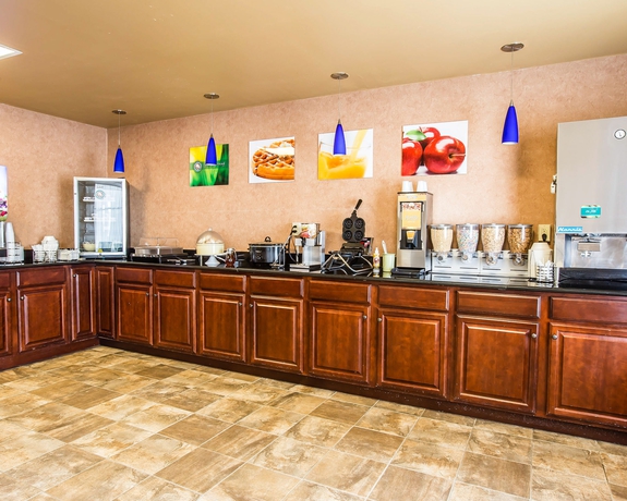 Imagen del bar/restaurante del Hotel Quality Inn and Suites - Greensboro-high Point. Foto 3