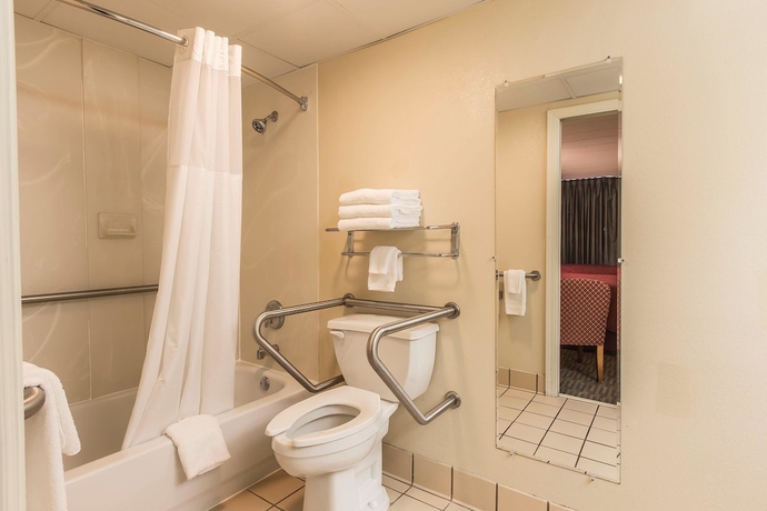 Imagen de la habitación del Hotel Quality Inn and Suites, Greenville. Foto 6