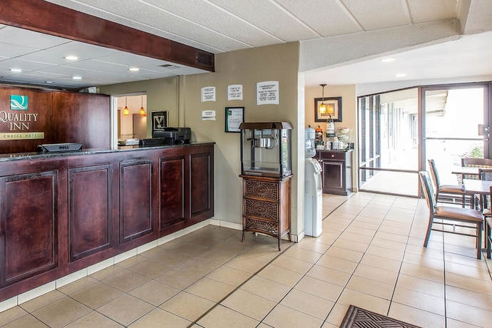 Imagen de los interiores del Hotel Quality Inn and Suites, Greenville. Foto 15