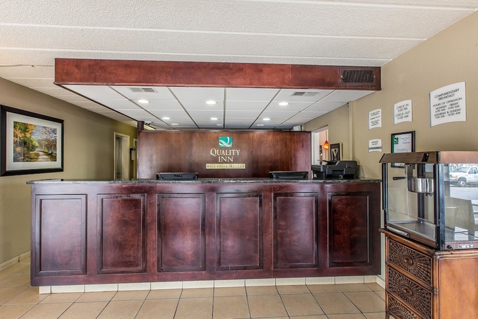 Imagen de los interiores del Hotel Quality Inn and Suites, Greenville. Foto 16