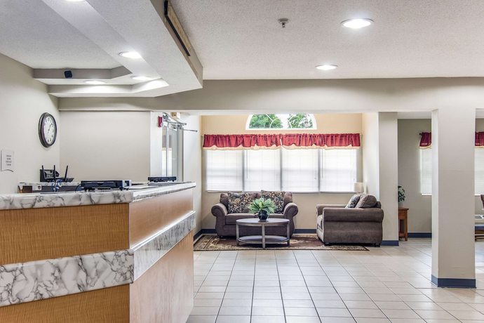 Imagen de los interiores del Hotel Quality Inn and Suites Grove City - Outlet Mall. Foto 18